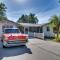 Vintage Mount Dora Cottage with Screened Porch! - Маунт-Дора