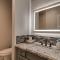 Remodeled 1 Bdrm Condo in North Scottsdale