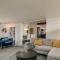 Vintage Charm w Modern Comforts Pool and Hot Tub - فينكس