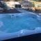 Vintage Charm w Modern Comforts Pool and Hot Tub - فينكس