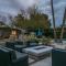 Vintage Charm w Modern Comforts Pool and Hot Tub - فينكس