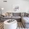 Stylish N Scottdsdale 4 bdrm With Sparkling Pool and Games Galore