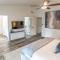 Stylish N Scottdsdale 4 bdrm With Sparkling Pool and Games Galore