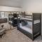 Stylish N Scottdsdale 4 bdrm With Sparkling Pool and Games Galore