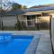 New and Cozy 2 Bedrooms Granny Flat with Aircon & Pool - Baulkham Hills