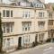 Central 4-bed House, 10 min Walk to Sights