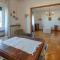 4 Bedroom Awesome Apartment In Imperia