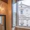 Piazza Venezia Charming Apartment With View