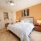 Starry Night Beautiful 1st floor apt w/luxury amenities - La Aurora