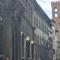 LA SEDE DELL’ARTE Monolocale Studio e Camere in Torre Medievale vicino a Duomo e Piazza Signoria