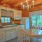 Grapevine Cabin by Amish Country Lodging