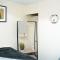 Modern Retreat Central Location Close to The City