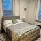 Beautiful 2BR apt in Beach community, Close to Train and hwys! ONLY 1 hr to NYC!