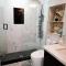 LUXURY 2-BEDROOMS UNIT WITH WIFI, LDR & PARKING.