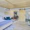 The Moose #5 - Modern Comfy Studio with King Bed, Free Parking & Fast WiFi - ممفيس