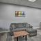 The Pad-Spacious King apartment on main level - Albert Lea