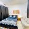 Private Room with Curtains in Marina & Blue water - Dubaj