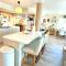 Beach Oasis 601 Gorgeous Ocean front Ocean view for 10 sleeps up to 15 - دايتونا بيتش