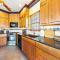 Stunning Home In Ship Bottom With 4 Bedrooms, Internet And Wifi - Ship Bottom