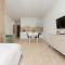 Modern Studio Mokotów with Parking & Balcony by Noclegi Renters - وارسو