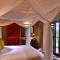 Victoria Falls Safari Suites - Victoria Falls