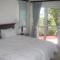 Waterside Living MM1404