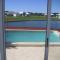 Waterside Living MM1404