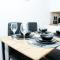 Stylish 3 bed house with free parking