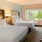 Holiday Inn Victoria - Elk Lake by IHG