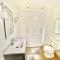 5STAR Close2BOSTON Private Stylish HOME +W/D+Wi-Fi