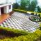 Blackcherry Munnar
