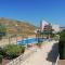 Magnificent 3 bedroom house close to the beach with community swimming pool