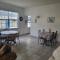 Dolphin Inn Guesthouse & Apartments