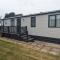 BEAUTIFUL LODGE on SHOREFIELD Country Park on edge of New Forest ENTERTAINMENT AND LEISURE PASSES INCLUDED - Milford on Sea