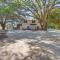 10 Mi to Lake Sumter Home with Deck in Summerfield - Summerfield