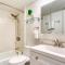 Maui Vista 2-301 - Modern and Bright Renovation