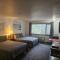 Rimrock Lodge LLC