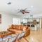 Pool and Putting Green Central Scottsdale Home!