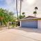 Pool and Putting Green Central Scottsdale Home!
