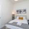 McCormick Place homie 3Br and 2Ba with optional Parking for up to 8 guests - Chicago