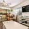 A Getaway Retreat Both Units - برادنتون بيتش