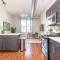 McCormick Place 3Br and 2Ba with Optional Parking , sleeps 8 - 芝加哥