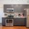McCormick Place 3Br and 2Ba with Optional Parking , sleeps 8 - 芝加哥