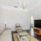 Minimalistic 1885 Queen Anne Cottage 2B-2B Upper Level Flat in Alameda