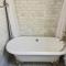 Minimalistic 1885 Queen Anne Cottage 2B-2B Upper Level Flat in Alameda