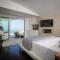 Amazing Views! Walk to the Beach! Pool and Spa! - San Diego