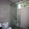 Amazing Views! Walk to the Beach! Pool and Spa! - San Diego