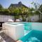Amazing Views! Walk to the Beach! Pool and Spa!