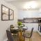 Central Charm: Stylish & Comfy 2BR Flat in Central - Londýn