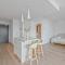 NEW Top Floor L70 CBD Luxury Apt